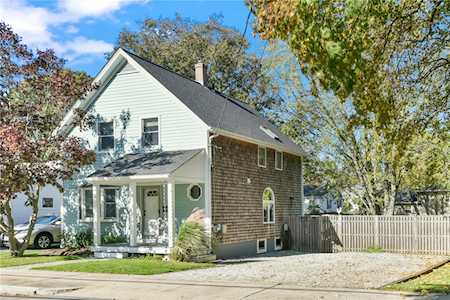 94 Turner Ave East Providence, RI 02915