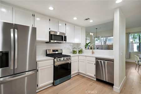 231 California Ct Mission Viejo, CA 92692