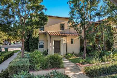 204 Groveland Irvine, CA 92620