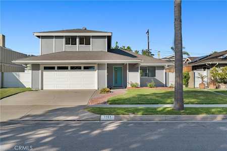 9101 Aloha Dr Huntington Beach, CA 92646