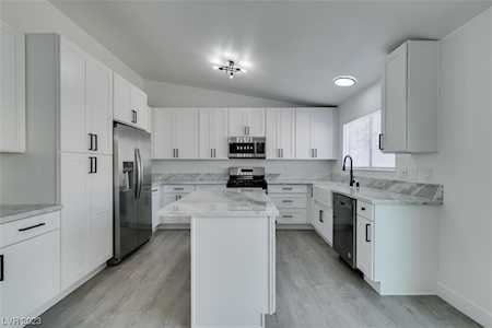 6548 Alta Dr Las Vegas, NV 89107