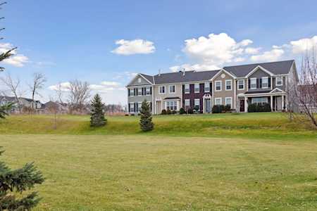 6876 Crosby Court Minnetrista, MN 55331