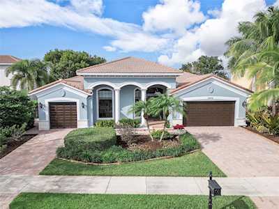 10470 Majestic Ct Parkland, FL 33076