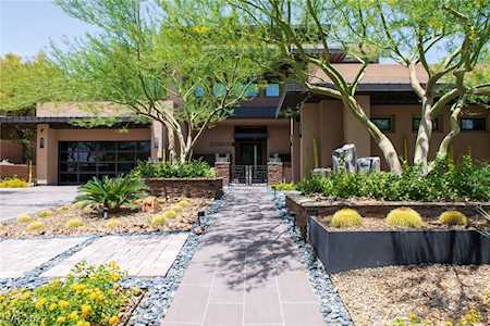 26 Meadowhawk Ln Las Vegas, NV 89135