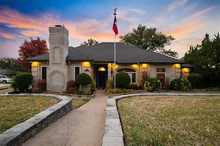 88 Legend Road Benbrook, TX 76132