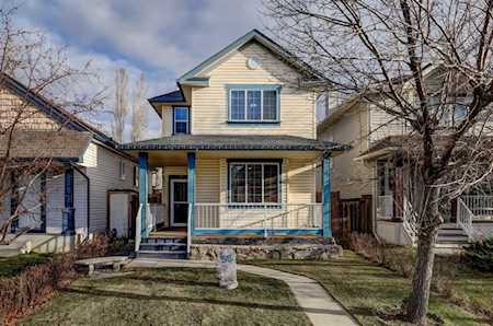 58 Evansmeade Way NW Calgary, AB T3P 1C3