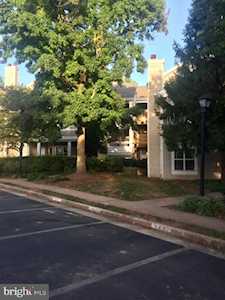 6005 Rosebud Ln #103 Centreville, VA 20121