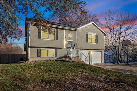 8611 N Crawford Ave Kansas City, MO 64153