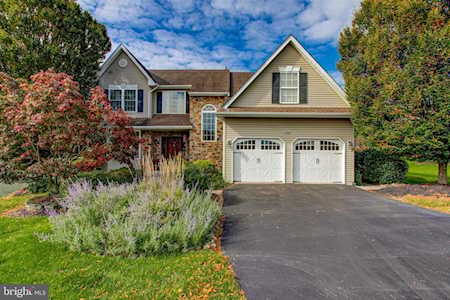 203 Overlook Dr Schwenksville, PA 19473