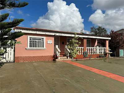 5643 SW 7th St Miami, FL 33134