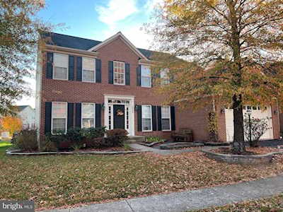 18122 Camdenhurst Dr Gainesville, VA 20155