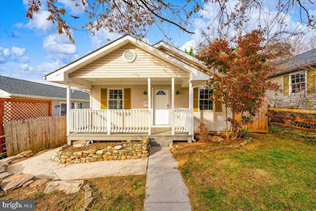 205 4th Ave Brunswick, MD 21716