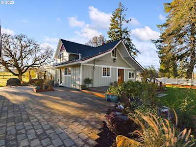 10501 NW Moores Valley RD Yamhill, OR 97148