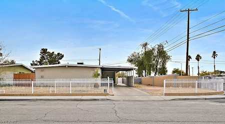 5029 Newton Dr Las Vegas, NV 89122