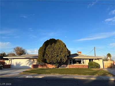 3604 Apache Ln Las Vegas, NV 89107