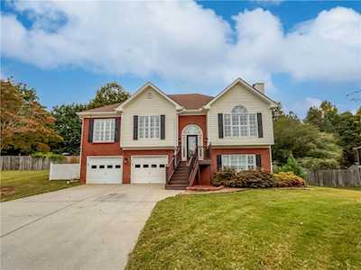 6207 Compass Drive Flowery Branch, GA 30542