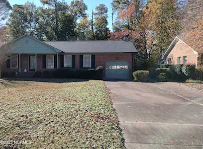 3914 Sweetbriar Rd Wilmington, NC 28403