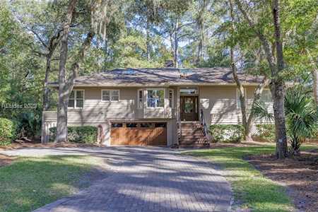 18 Wagon Rd Hilton Head Island, SC 29928
