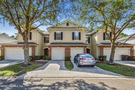 8665 Ribbon Falls LN Jacksonville, FL 32244