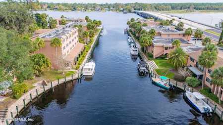 5375 Ortega Farms BLVD Jacksonville, FL 32210
