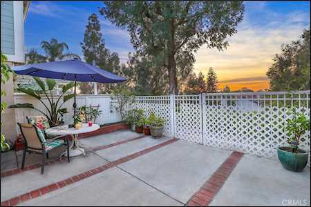 21151 Serra Vista Lake Forest, CA 92630