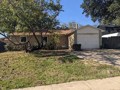 6405 Yarmouth Avenue North Richland Hills, TX 76182