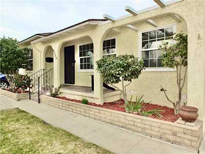 4329 Conquista Ave Lakewood, CA 90713