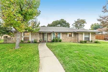 2305 Brighton Lane Plano, TX 75075