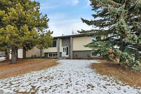 1 Hallgren Ave Red Deer, AB T4N 6P1
