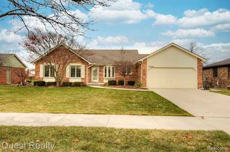 36066 Howell Ave Livonia, MI 48154