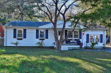 4617 Delco Rd Virginia Beach, VA 23455