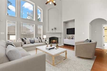 90 S Rocky Point Circle Spring, TX 77389