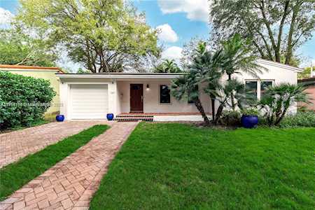 1257 La Mancha Ave Coral Gables, FL 33134