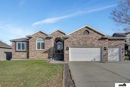 9432 Benziger Dr Lincoln, NE 68526