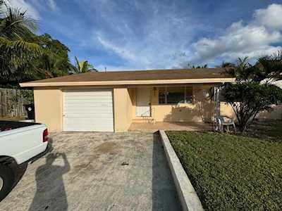802 S Ridge Street Lake Worth Beach, FL 33460
