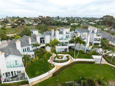 1132 Las Flores Dr Carlsbad, CA 92008