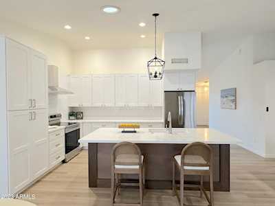 10702 E Halley Dr Sun Lakes, AZ 85248
