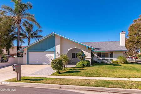 2297 Connell Ave Simi Valley, CA 93063