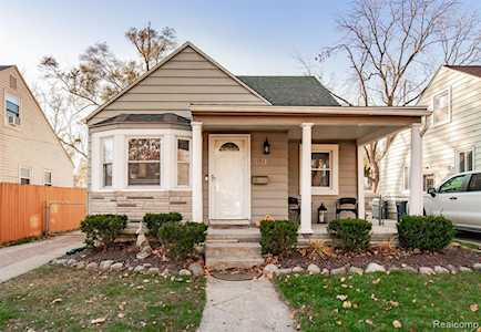 509 N Minerva Ave Royal Oak, MI 48067