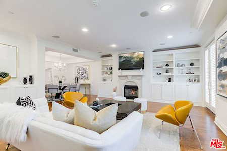 261 S Reeves Dr #203 Beverly Hills, CA 90212