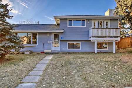 3720 Logan Crescent SW Calgary, AB T3E 5Z5