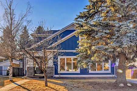 6583 Dalrymple Way NW Calgary, AB T3A 1S1