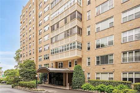 1200 Midland Ave #9D Bronxville, NY 10708