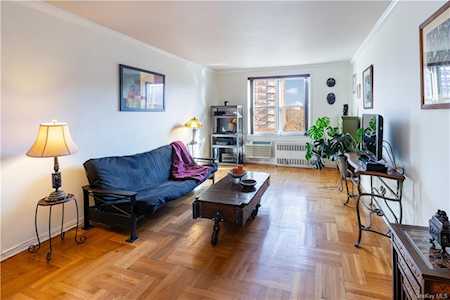 3901 Independence Ave #6S Bronx, NY 10463