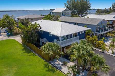 2515 Avenue B #A&B Bradenton Beach, FL 34217