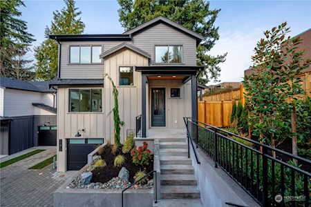 11812 NE 75th Ln Kirkland, WA 98033