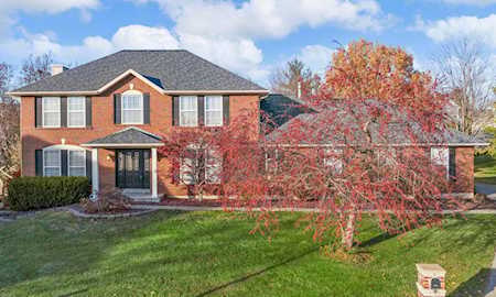 5561 Meadowgreen Ct St Charles, MO 63304