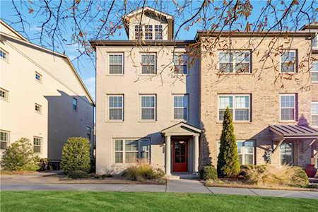 10122 Windalier Way Roswell, GA 30076