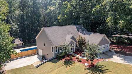 234 Picketts Lake Drive Acworth, GA 30101
