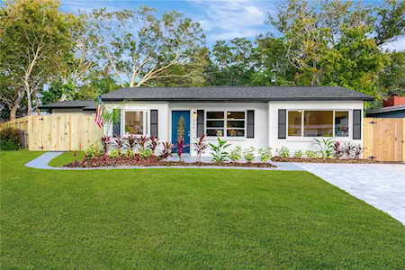 995 Cedarwood Ave Dunedin, FL 34698